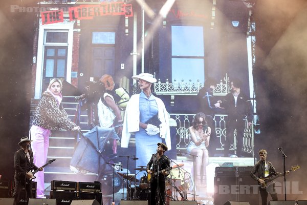 THE LIBERTINES - 2024-08-17 - CHARLEVILLE-MEZIERES - Square Bayard - Zanzibar - Peter Doherty - Carl Barat